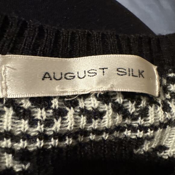 August Silk Sweater Black White Long Sleeve Crew Neck Sweater Size Small - Picture 4 of 4
